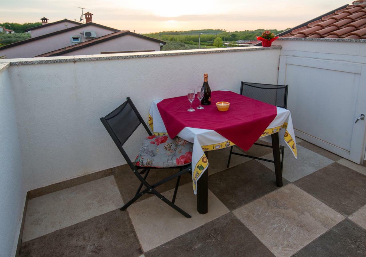 Apartment Analaura Умаг Екстериор снимка